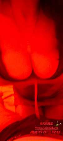 昌岗大奶熟女一只手抓不过来